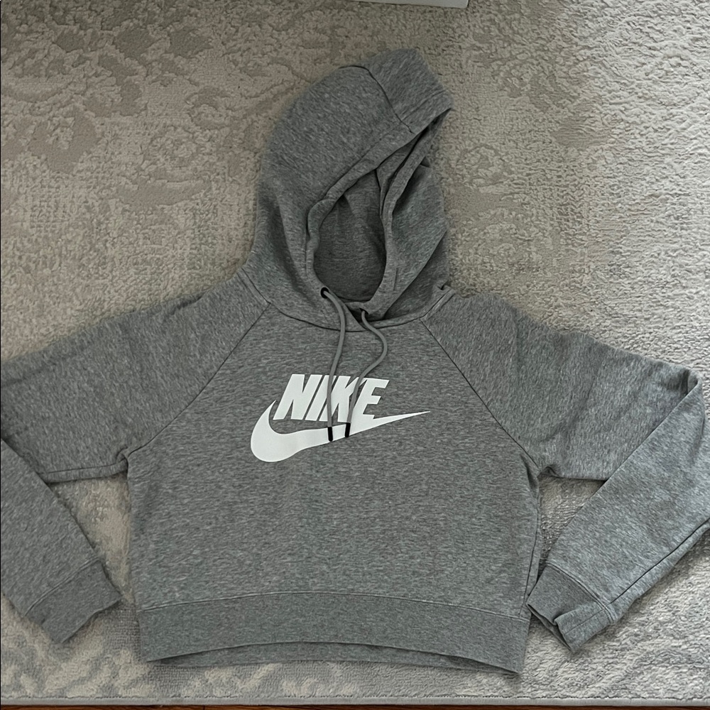 Nike cropped hoodie